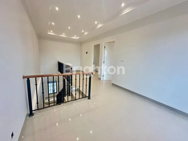 image RUMAH BARU SIAP DIHUNI (3)