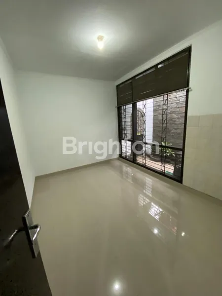 image RUMAH DI SUMBER SARI BARU RENOV SIAP HUNI DAN NYAMAN (4)