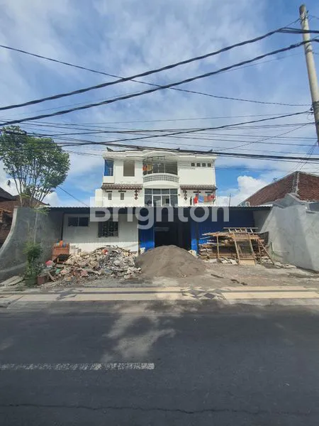 image RUKO 3 LANTAI MULTI FUNGSI DI JALAN MAJAPAHIT, KUTA (2)