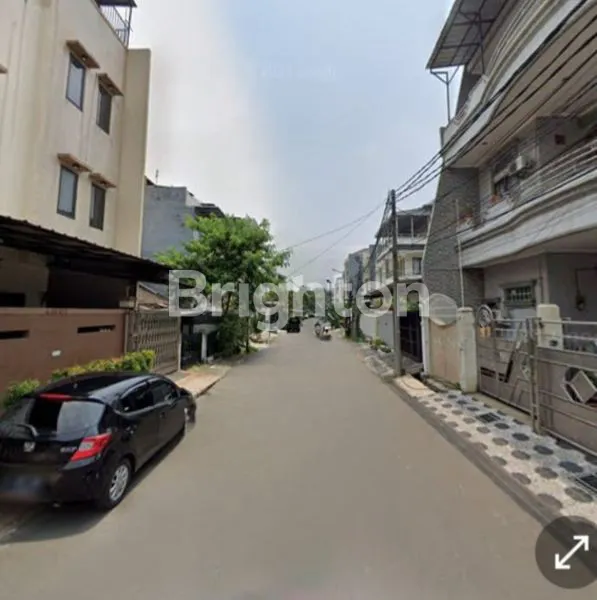 image RUMAH KOST SUNTER 3 LANTAI  (2)
