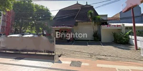 image COMMERCIAL AREA, RUMAH HOOK LOKASI USAHA PALING STRATEGIS, NOL JALAN RAYA DARMO (2)