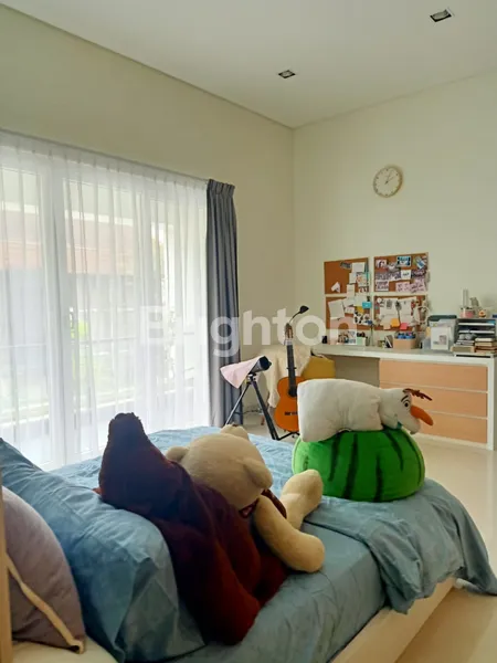 image RUMAH LUX DI GREENVILLE JAKARTA BARAT SEMI FURNISH (8)