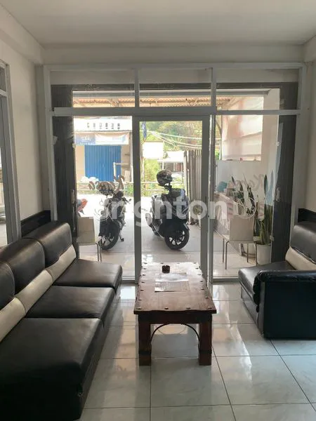 image RUMAH, RUANG USAHA YANG MASIH AKTIF (3)