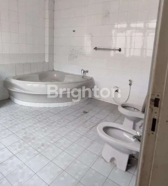 image JUAL CEPAT RUMAH DI SUNTER (6)