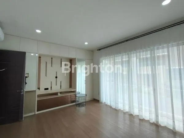 image RUMAH SIAP HUNI 3 LANTAI DI CLUSTER SYMPHONY, GOLF ISLAND PIK (5)