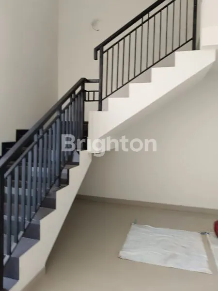 image RUMAH GRESS MINIMALIS SIAP HUNI- MANYAR JAYA (4)