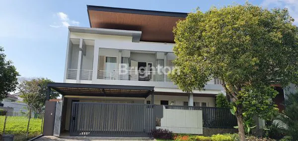 image RUMAH MINIMALIS MODERN 2 LANTAI SELAT GOLF CITRALAND (1)