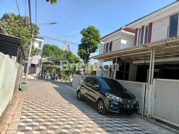 image RUMAH SEMI FURNISHED 2 LT DI RUNGKUT TENGAH SURABAYA DEKAT MERR  (7)