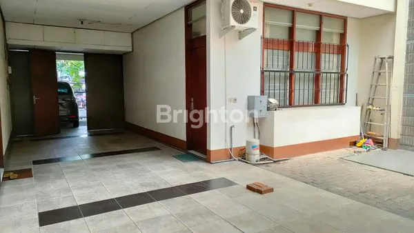 image RUMAH TERAWAT DI MAINROAD AREA CENTRAL BUSINESS JALAN VETERAN BANDUNG (3)