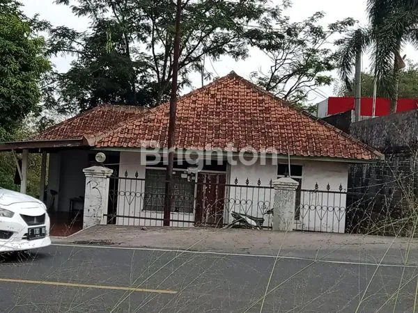 RUMAH DI MAINROAD JALAN RAYA BANDUNG CIANJUR