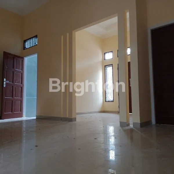 image RUMAH BARU 2 LANTAI MODEL TOWNHOUSE DEKAT OPI MALL AREA OPI JAKABARING (3)