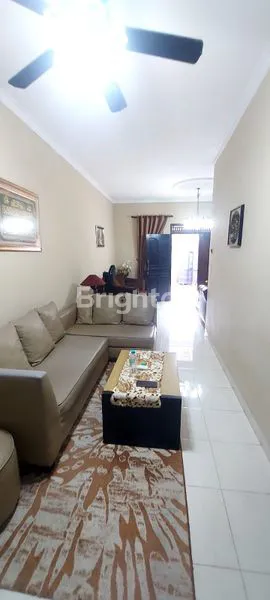 image RUMAH DI CAWANG JAKARTA TIMUR, KOKOH DAN STRATEGIS (4)
