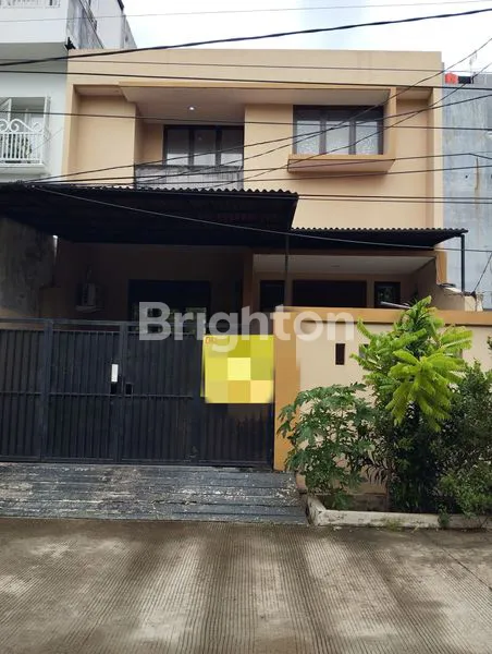 image RUMAH 2 LANTAI SIAP HUNI, KONDISI BAGUS (1)