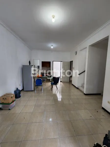 image RUMAH PURI CITRA RUNGKUT 1.5 LANTAI SEMI FURNISH (2)