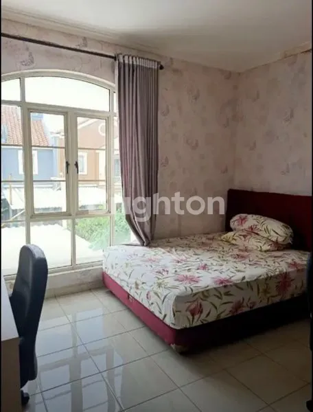 image RUMAH SPLIT LEVEL DI LIPPO KARAWACI CENTRAL TANGERANG (6)