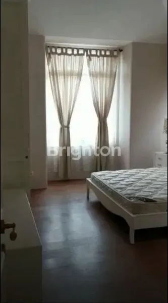 image RUMAH SPLIT LEVEL DI LIPPO KARAWACI CENTRAL TANGERANG (7)