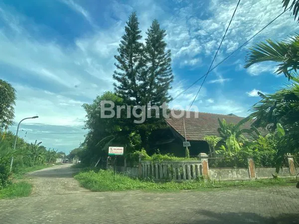 image TANAH DAN BANGUNAN DI SEMOLOWARU ELOK SURABAYA  (7)