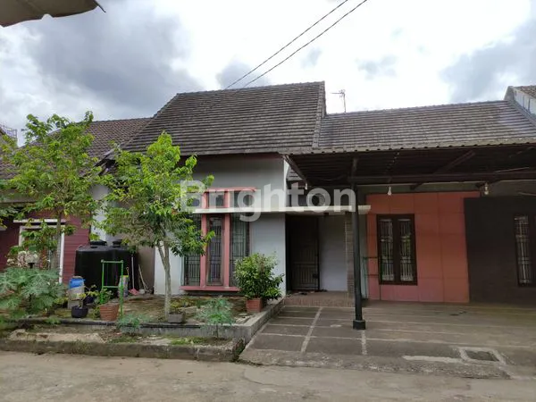 image DIJUAL RUMAH SIAP HUNI DALAM KOMPLEK (1)
