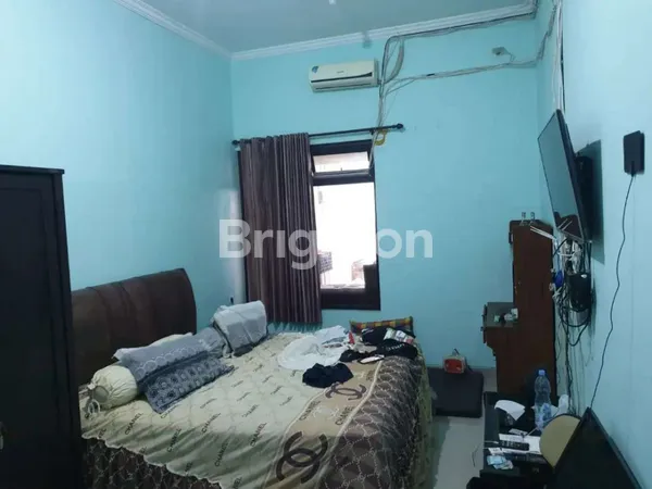 image RUMAH KOST NGAGEL MULYO 2 LANTAI FULL FURNISH (4)