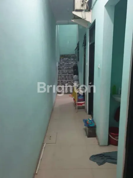 image RUMAH KOST NGAGEL MULYO 2 LANTAI FULL FURNISH (2)