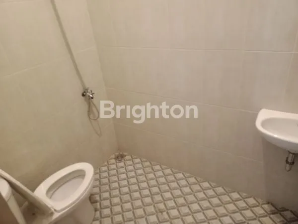 image RUKO SIAP BUKA USAHA LOKASI SANGAT STRATEGIS DAN KOMERSIL (7)