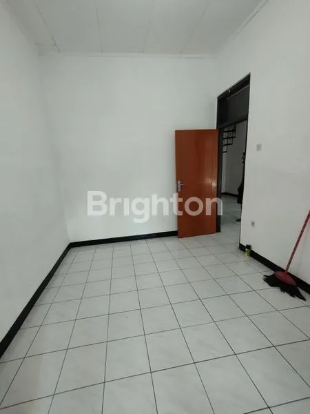 image RUMAH DI SARIJADI (3)