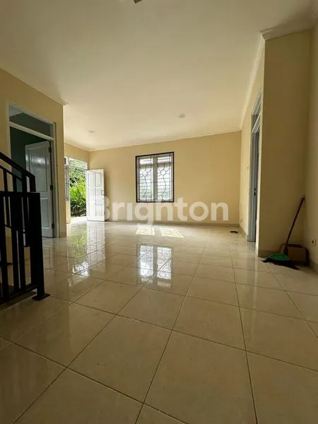 image RUMAH 2 LANTAI MURAH DI ARGA NIRWANA BNR (7)