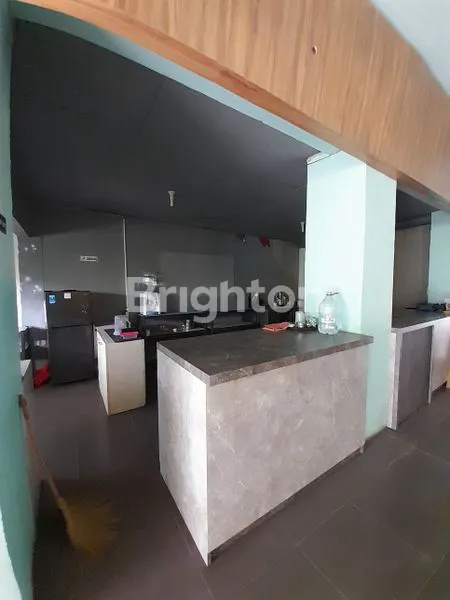 image PURWOSARI, LAWEYAN, SURAKARTA,  RUMAH LUAS DESAIN KAFE, LOKASI STRATEGIS  PINGGIR JALAN RAYA, AKSES MOBIL 2 ARAH, LOKASI RAMAI, COCOK UNTUK USAHA KULINER (5)