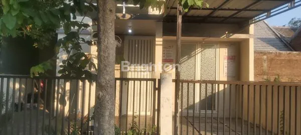 image RUMAH DI SAMBIKEREP (6)