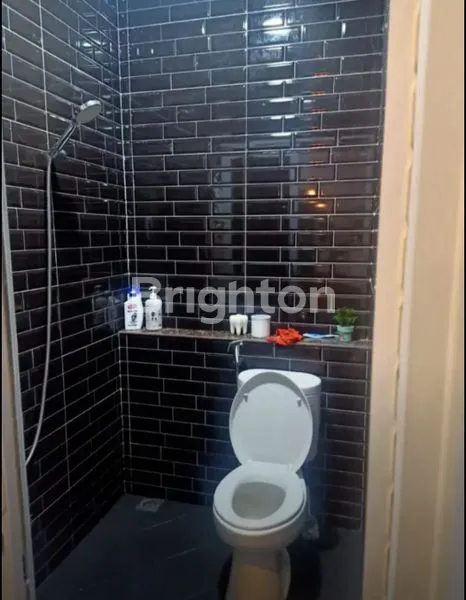 image RUMAH BAGUS 3 LANTAI DI GUNUNG SARI BALIKPAPAN  (7)