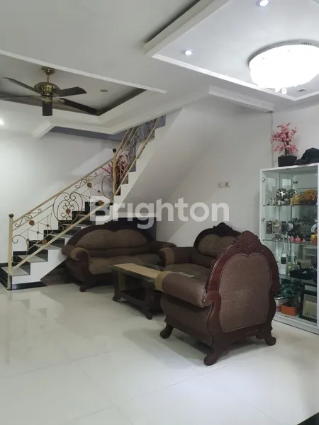 image (TURUN HARGA!) RUMAH 3 LANTAI SIAP HUNI DI JIMBARAN (3)