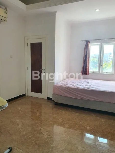 image (TURUN HARGA!) RUMAH 3 LANTAI SIAP HUNI DI JIMBARAN (6)