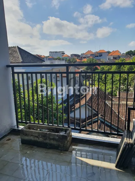 image (TURUN HARGA!) RUMAH 3 LANTAI SIAP HUNI DI JIMBARAN (8)