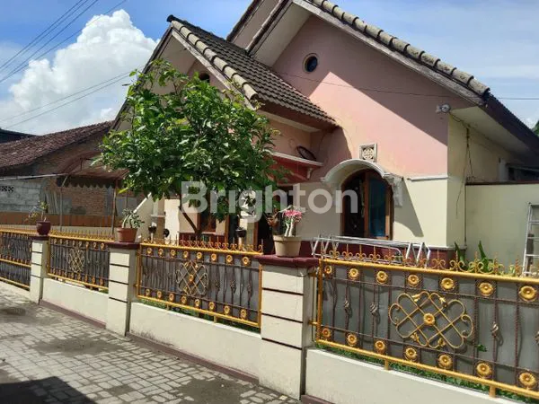 image RUMAH SELANGKAH DARI JALAN KALIURANG, UTARA KAMPUS UGM, SELATAN KAMPUS UII KALIURANG, JALAN DAMAI YOGYAKARTA, SARIHARJO NGAGLIK SLEMAN (4)
