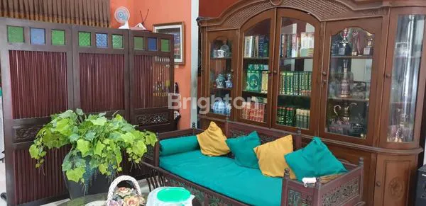 image RUMAH KLASIK CLASSIC MINIMALIS BUMI CITRA FAJAR CITRA PADOVA SIDOARJO KOTA (4)