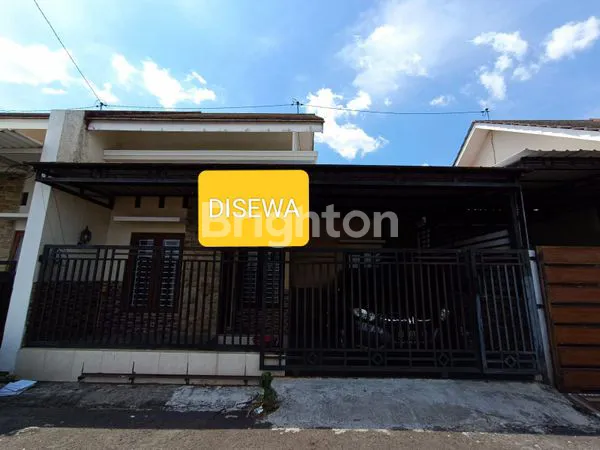 image RUMAH 1 LANTAI SEWA DI DEKAT UMS DEKAT EXIT TOL 2 KAMAR TIDUR  (1)