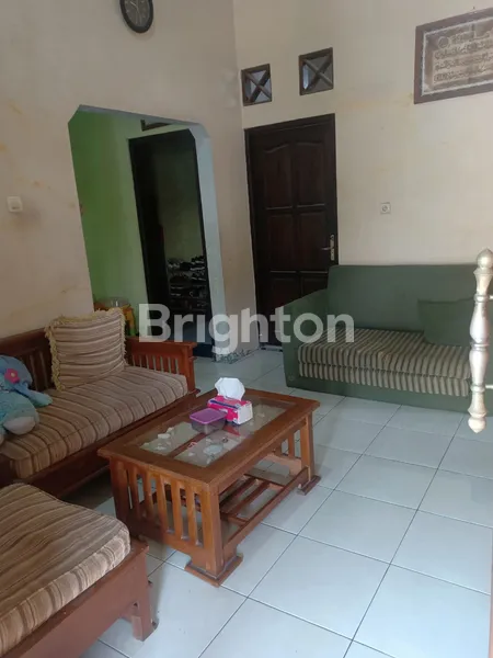 image RUMAH DI TASIKMADU KARANGANYAR (2)