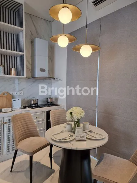 image RUMAH MEWAH DI MANSION NINE SURABAYA  (5)