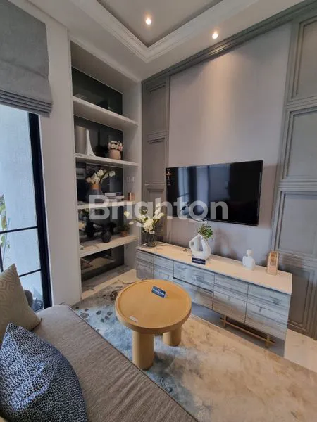 image RUMAH MEWAH DI MANSION NINE SURABAYA  (8)
