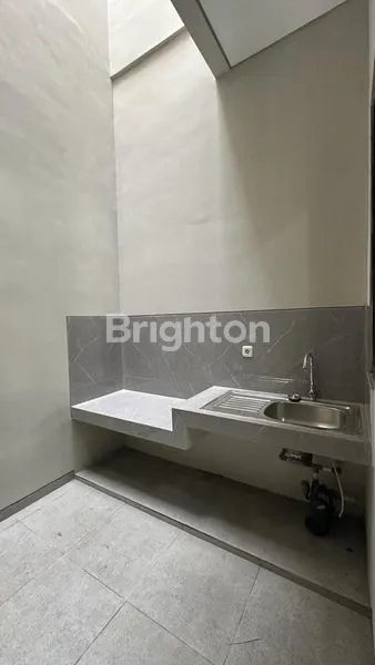 image RUMAH 2 LANTAI BARU GRESS KUTISARI INDAH UTARA (5)