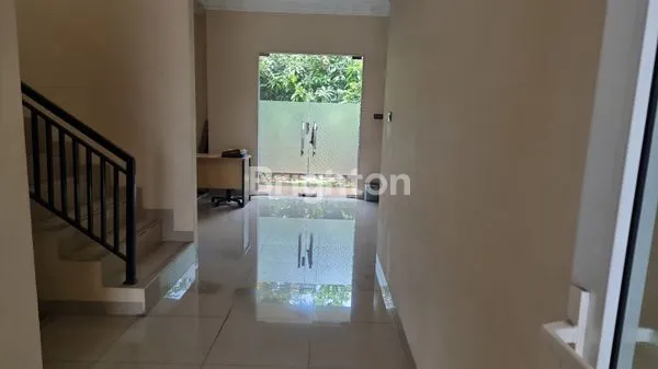 image RUKO KEBAYORAN LAMA 2 LANTAI (6)