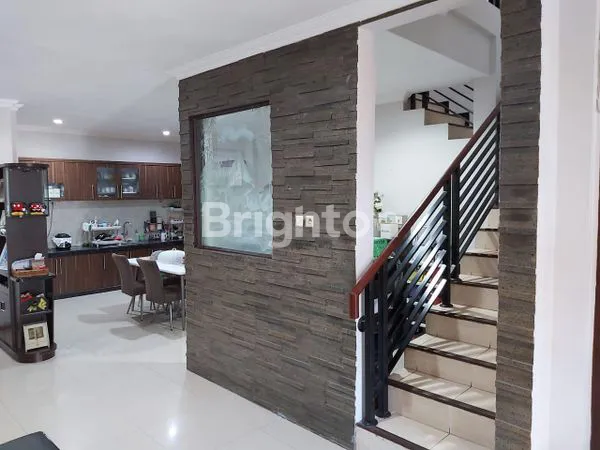 image MINIMALIS MEWAH ROW JALAN KEMBAR PURIMAS UBUD, GUNUNG ANYAR (5)