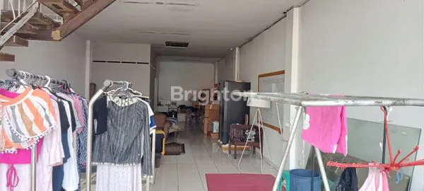 SATU LANTAI CIKUTRA, COCOK UNTUK RETAIL