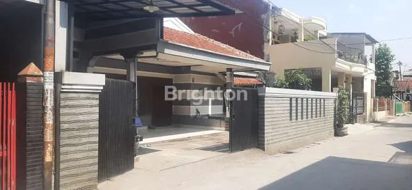 image DIJUAL RUMAH 2 LANTAI LOKASI SANGAT STRATEGIS  DAN NYAMAN JL ANTASARI RAYA ANTAPANI KIDUL KOTA BANDUNG (1)