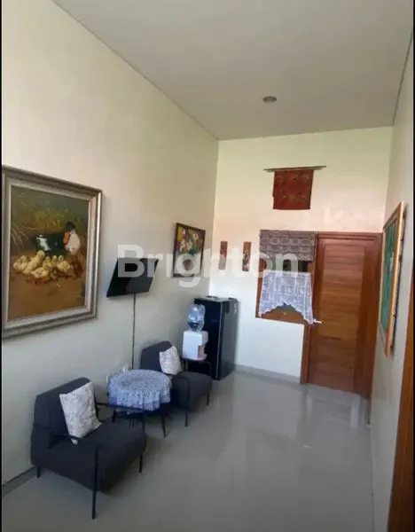 image RUMAH 1 LANTAI BERSIH & TERAWAT FULLY FURNISHED KAWASAN PERUMAHAN ONE GATE SYSTEM DEKAT TOL DEKAT BANDARA SOLO (1)