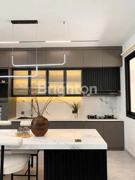 image RUMAH MINIMALIST TROPICAL TATAR BANYAKSUMBA KOTA BARU PARAHYANGAN (1)