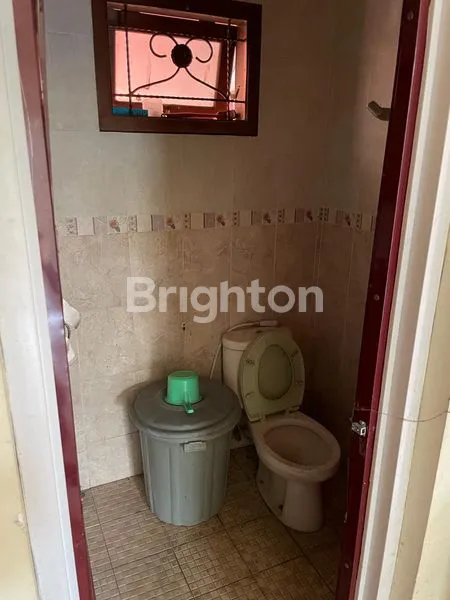 image RUMAH 2 LANTAI SEMI PERABOT DI BUNGA-BUNGA DEKAT UB SUHAT KOTA MALANG (7)