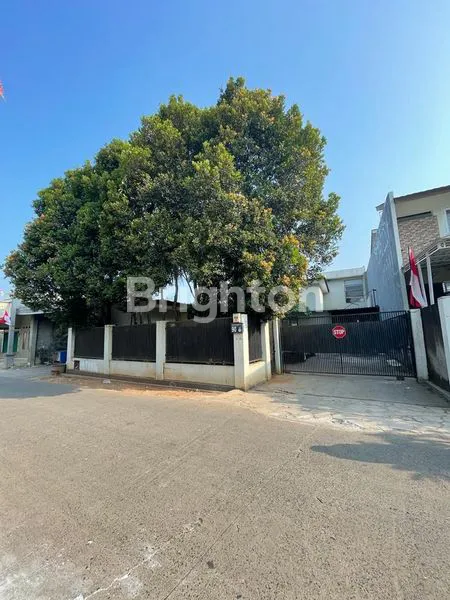 image RUMAH ASRI DAN ADEM BINTARO, ADA SWIMMING POOL, TANGERANG SELATAN (1)