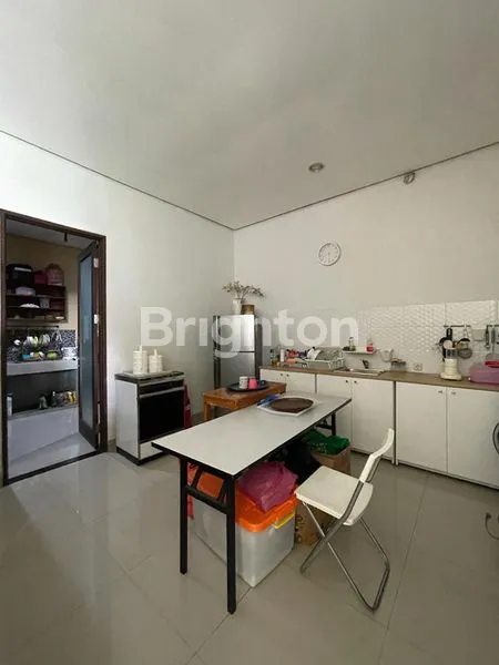 image RUMAH ASRI DAN ADEM BINTARO, ADA SWIMMING POOL, TANGERANG SELATAN (6)