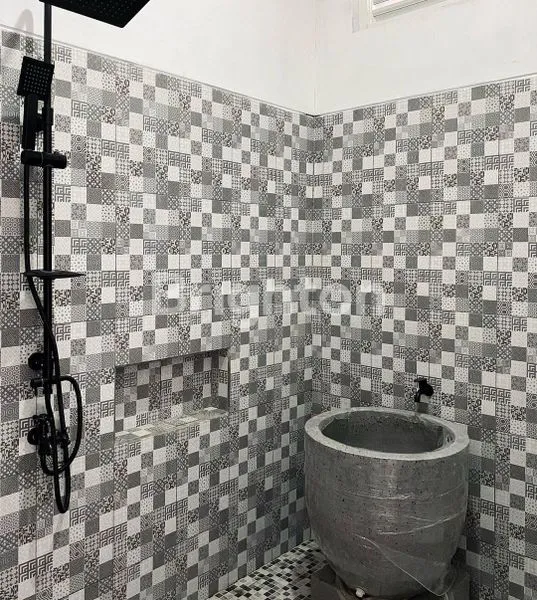 image RUMAH BARU 2 LANTAI MODERN - GROGOL SOLO BARU (2)